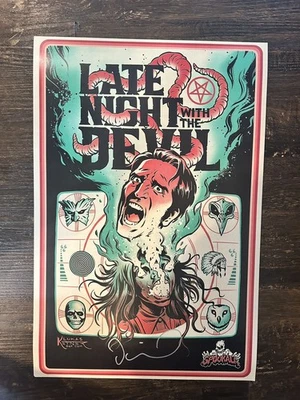 Póster autógrafo firmado por David Dastmalchian 12x18 Late Night with The Devil Foto 1 de 3