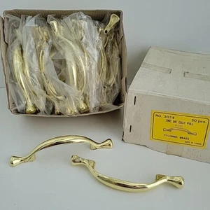 Lotto 32 maniglie ferramenta arco CC pressofuso ottone lucido zinco 3 pollici tira - Foto 1 di 6