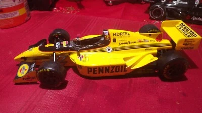 1/18 MAISTO 31113 INDY CARRERAS RÉPLICAS 2000 #4 SCOTT GOODYEAR Foto 1 de 4