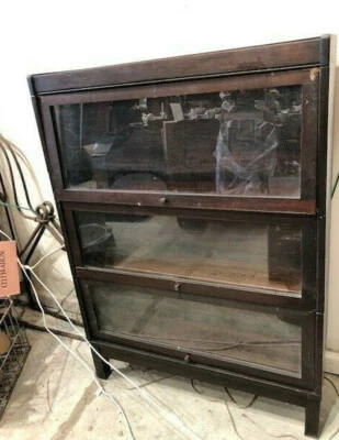 Lundstrum Barrister 3 Book Shelves 33" x 11" Antique Glass Doors Library Office - Image 1 of 4