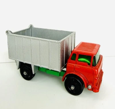 1968 Matchbox Series No 26 G.M.C. Tipper Truck Lesney Truck Moving Parts England - Image 1 of 4