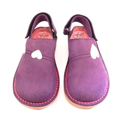 DE OSU -Spain -Girls Purple Pink Leather Heart Clogs -Shoes -European -Size 7 - Image 1 of 4