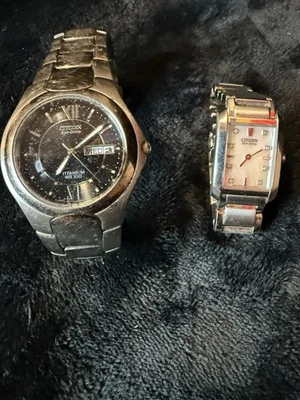 Citizen Eco-Drive часы лот - мужской титана WR100 и женщин швабра шкала пара - Изображение 1 из 4