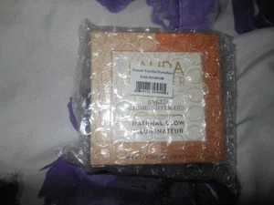 LAURA GELLER BAKED HIGHLIGHTER DUO FRENCH VANILLA/PORTOFINO ILLUMINATOR SEALED - Picture 1 of 3