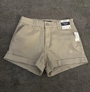 Aero Women's High Rise Midi 3" Inseam Super Soft Shorts NWT Size 6 - Picture 1 of 5