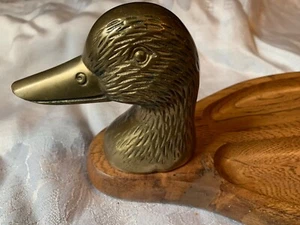 Comò vintage Valet ottone testa d'anatra legno vassoio cambio chiavi organizer per prezzo - Foto 1 di 9