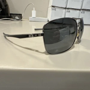 Men’s Oakley Plaintiff Squared Sunglasses OO4063-09 Grey Discountinued #K55 - Picture 1 of 12