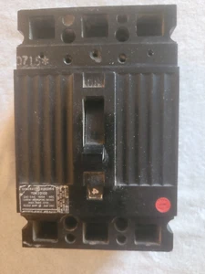 GE TEB132100 100 Ampere, 240 Volt, 3-polig, Nebenschlussauslöser, Leitungsschutzschalter - Bild 1 von 5