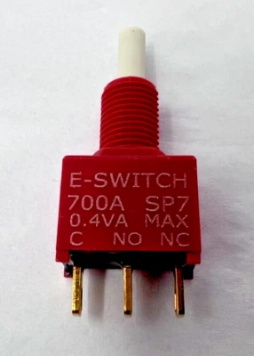 E-SWITCH 1 New SPDT Momentary Push Button Switch for Graco QuickShot 700A .4VA SP7