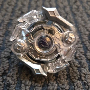 Obelisco Odin Triple Xtreme Beyblade Burst Doble Capa Takara Tomy B-46 - Imagen 1 de 3