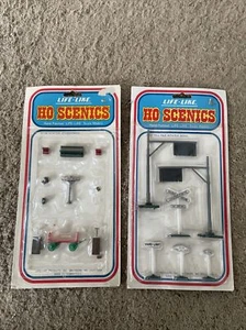 LIFE LIKE HO TREN SEÑALIZACIÓN ESCÉNICA #01121 & # 01126 NUEVO STOCK ANTIGUO - Imagen 1 de 1