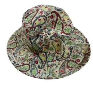 Sombrero Cubo Paisley Colección América Nine West Estampado Floral - Imagen 1 de 5