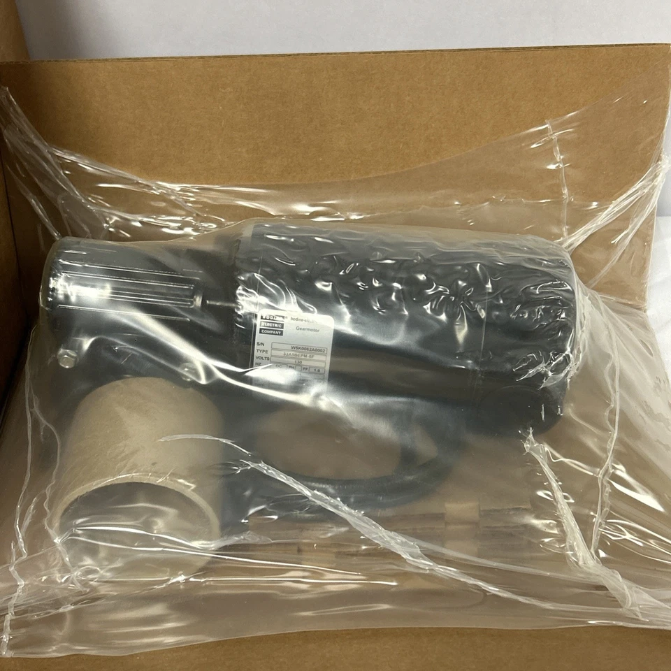 Bodine Electric Company 33A5BEPM-5F Right Angle DC Gearmotor 1/8hp 130v RPM 250 - Image 1 of 4