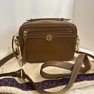Tory Burch T monogram Camera Crossbody Leather Bag In Brown Moose NWT - Picture 1 of 8