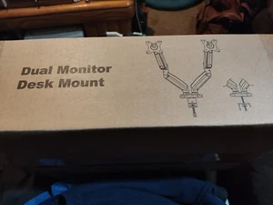 Mount Up dual monitor desk mount - Picture 1 of 6