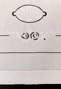 DRAP LIN BLANC 312X235 CM MONOGRAMME MM FLEUR AJOUREE AVEC RETOUR BRODERIE MAIN - Picture 1 of 7