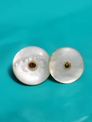 Gemelos de madreperla Swank vintage tono dorado clásicos coleccionables para hombre” Foto 1 de 4