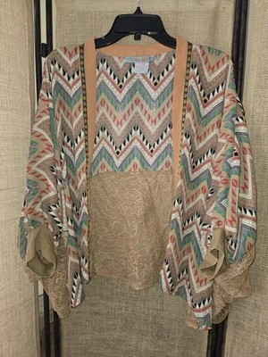 Women's Flying Tomato Multicolor Lace Bat Wing Cardigan Size Large - Imagem 1 de 4