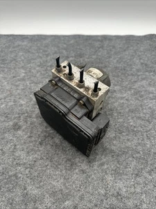 2015 HONDA ACCORD 2.4L  AT Anti Lock ABS Pump Assembly T2FL6 OEM - Picture 1 of 9