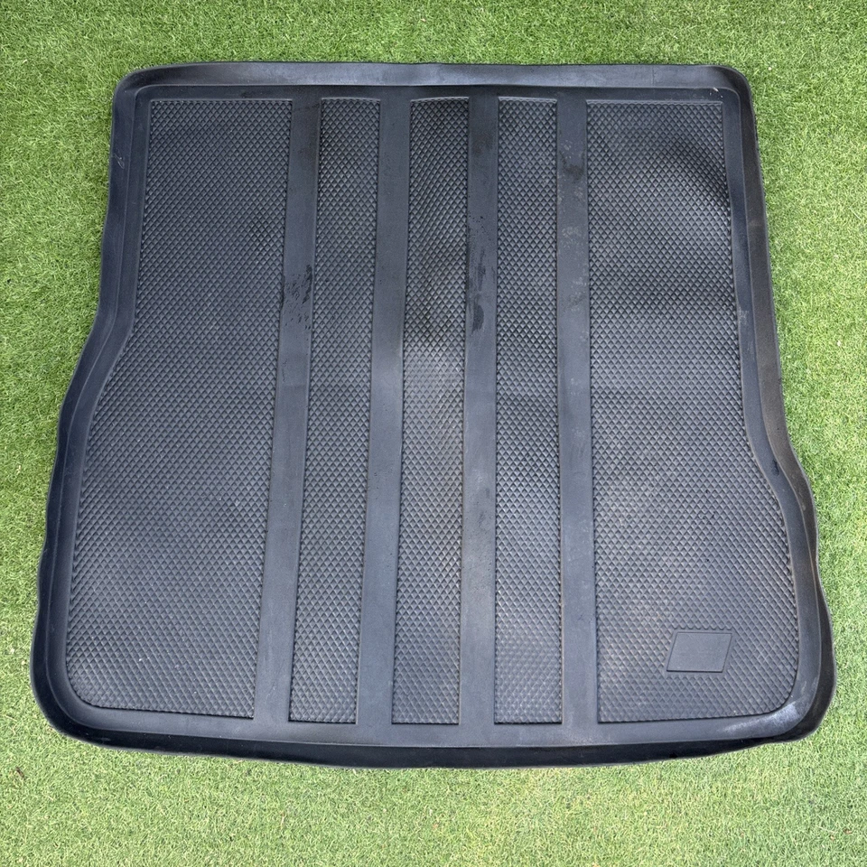Alfombrilla de carga negra para maletero A6 S6 Avant Allroad Quattro 1998-2005 OEM para todo tipo de clima Foto 1 de 3