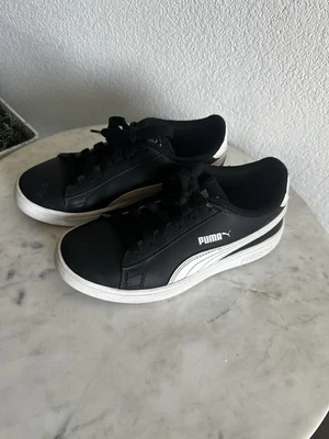 Zapatillas bajas PUMA Unisex Court Star negras unisex talla 2 niños Foto 1 de 4