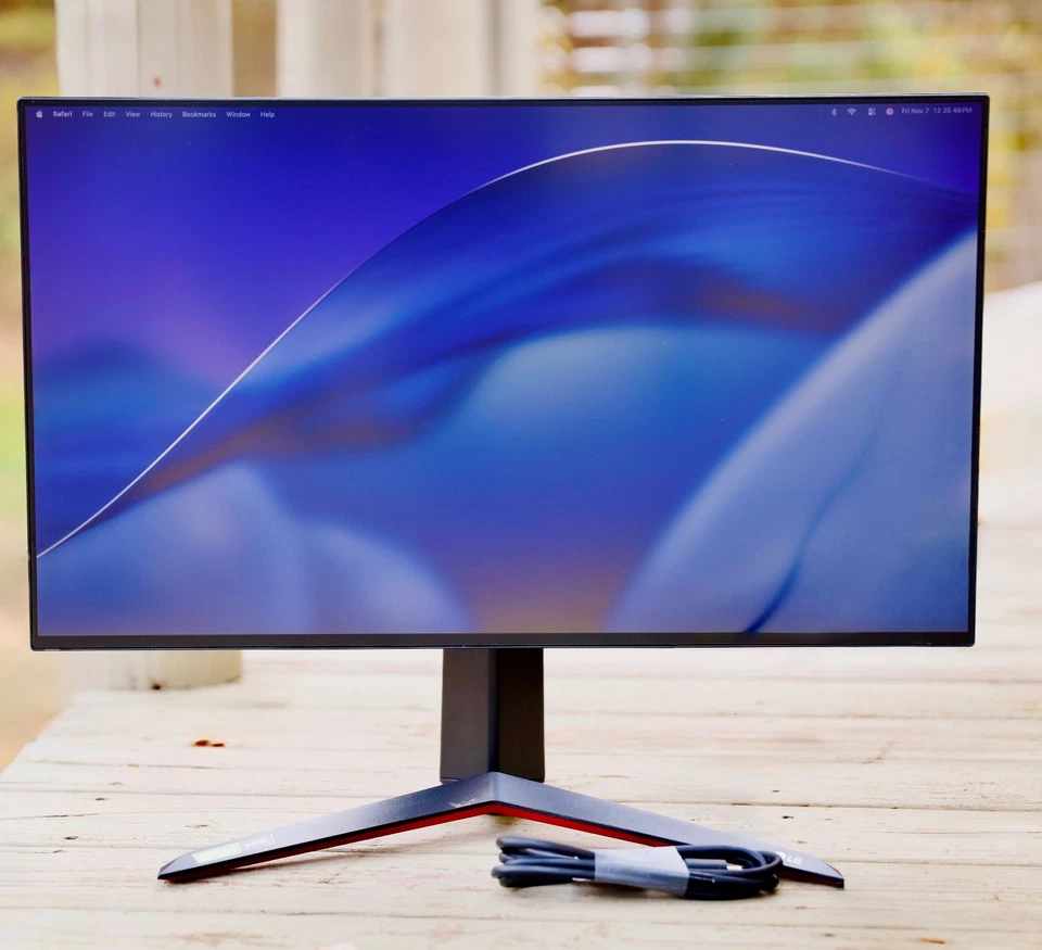 LG UltraGear 27 " Gaming Monitor (27GN950) | 1ms, 144hz, 4k UHD | Retail $799.99 - Image 1 of 4