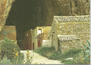 CARTOLINA SICILIA SICILY POSTCARD CUSTONACI GROTTA PREISTORICA DI SCURATI - Picture 1 of 1