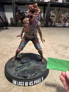 Dark Horse: The last Of Us Part 2 Clicker Polystone Statue - Picture 1 of 13