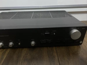 TECHNICS SU-V1X INTEGRATED AMPLIFIER- Slight Fault - Picture 1 of 20
