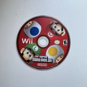 New Super Mario Bros. Wii (Nintendo Wii) • Disc Only - Picture 1 of 2