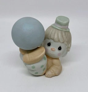 Figura de payaso con bola ENESTE Precious Moments 1984 de colección - Imagen 1 de 8