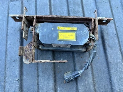 Infiniti FX 2011 Distronic radar sensor 284373FZ2A EUP8380 - Image 1 of 4