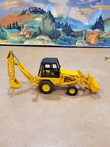 CONRAD CASE 580C BACKHOE 1:35 - Picture 1 of 5