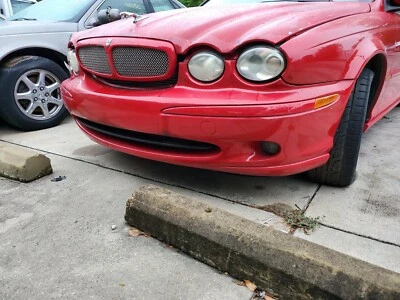 2001 2002 2003 2004 2005 2006 2007 2008 JAGUAR X-TYPE PARACHOQUES DELANTERO ROJO Foto 1 de 3