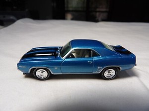 1969 CHEVY CAMARO RS/SS      2007 JOHNNY LIGHTNING MUSCLE CARS     1:64 DIE-CAST