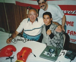 CARMEN BASILIO BOXING HOFer-DANNY ROMERO AUTHENTIC ORIGINAL AUTOGRAPHED PHOTO - Picture 1 of 2