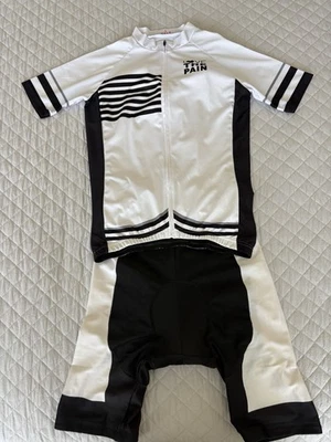 Conjunto de jersey de ciclismo/pantalones cortos para mujer. Talla grande Foto 1 de 4