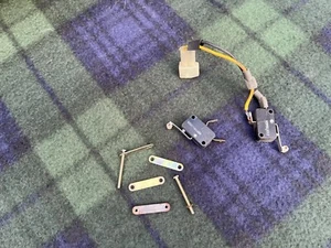 Jaguar XJS V12 Transmission Micro Switches - Picture 1 of 5