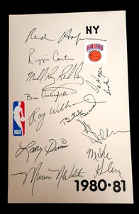 RARE TEAM SIGNED 1980-81 New York KNICKS 10 PLAYERS/COACHES photo posterboard - Picture 1 of 8