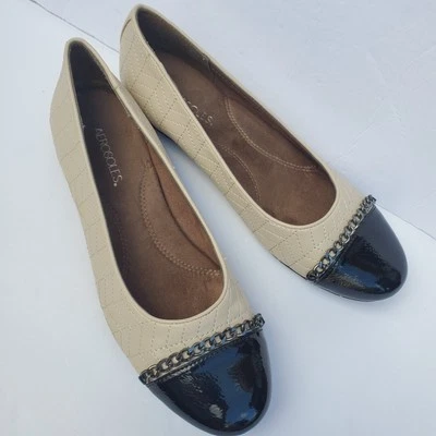 Aerosoles Woman's Outrite Ivory & Black Quilted Casual  Ballet Flats Sz 10M  - Image 1 of 4