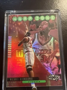 Tarjeta de novato 1998-99 Michael Olowokandi Upper Deck Ionix Warp Zone rara Clippers - Imagen 1 de 2