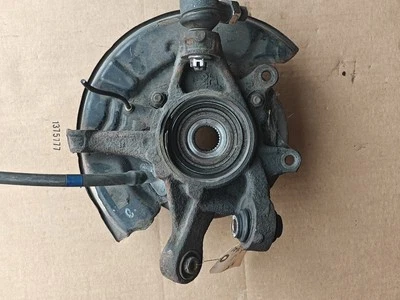 Lexus IS300 2001-2005 OEM lado derecho pasajero rueda trasera nudillo buje husillo Foto 1 de 4