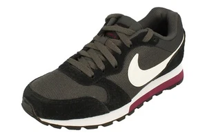 Nike Womens Md Runner 2 Trainers 749869 Sneakers Shoes 012 - Picture 1 of 6