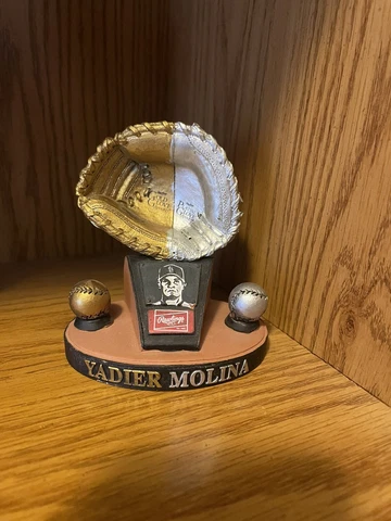 Yadier Molina St Louis Cardinals Gold And Platinum Glove Award SGA Cover