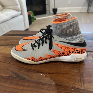 Nike HypervenomX Proximo IC Wolf Grey Total Orange Indoor Football Shoes 4.5Y - Picture 1 of 15
