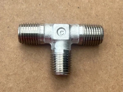 1/4 MNPT 316ss Tee Pipe Fitting Cajon Swagelok SS-4-MT - Image 1 of 2