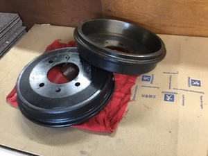 Genuine Peugeot 504 505 Sedan saloon pair of rear Brake Drum 424717 - Picture 1 of 5