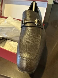 Salvatore Ferragamo Metrone 2 Bit Mocasín Nogal Becerro 9.5 EE ¡HERMOSO! ¡Nuevo $850! - Imagen 1 de 5