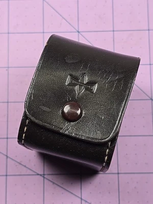 Mamiya Funda Lente Cuero Duro para Adaptador o Lente Panqueque 2 1/2" W x 2 3/4" T Foto 1 de 4