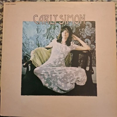 CARLY SIMON "CARLY SIMON" REISSUE VINYL LP 1973 NEAR MINT - Image 1 of 4
